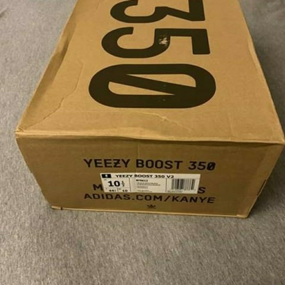 Yeezy Shoes